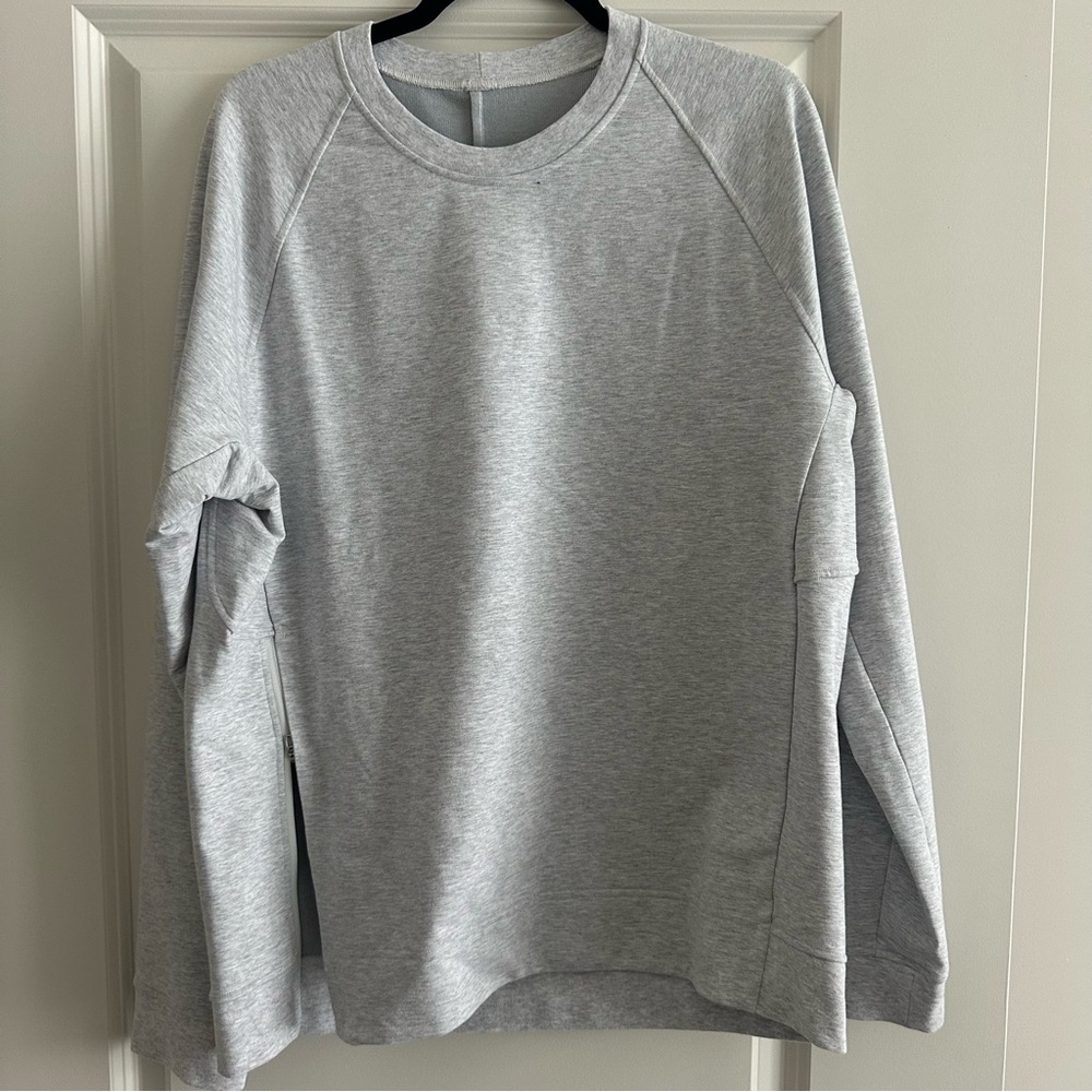 Lululemon pullover with zipper detail